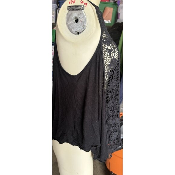 Free People XS TP Black Crochet Black Raw Hem Floral Sleeveless Top Open Back - Picture 6 of 12